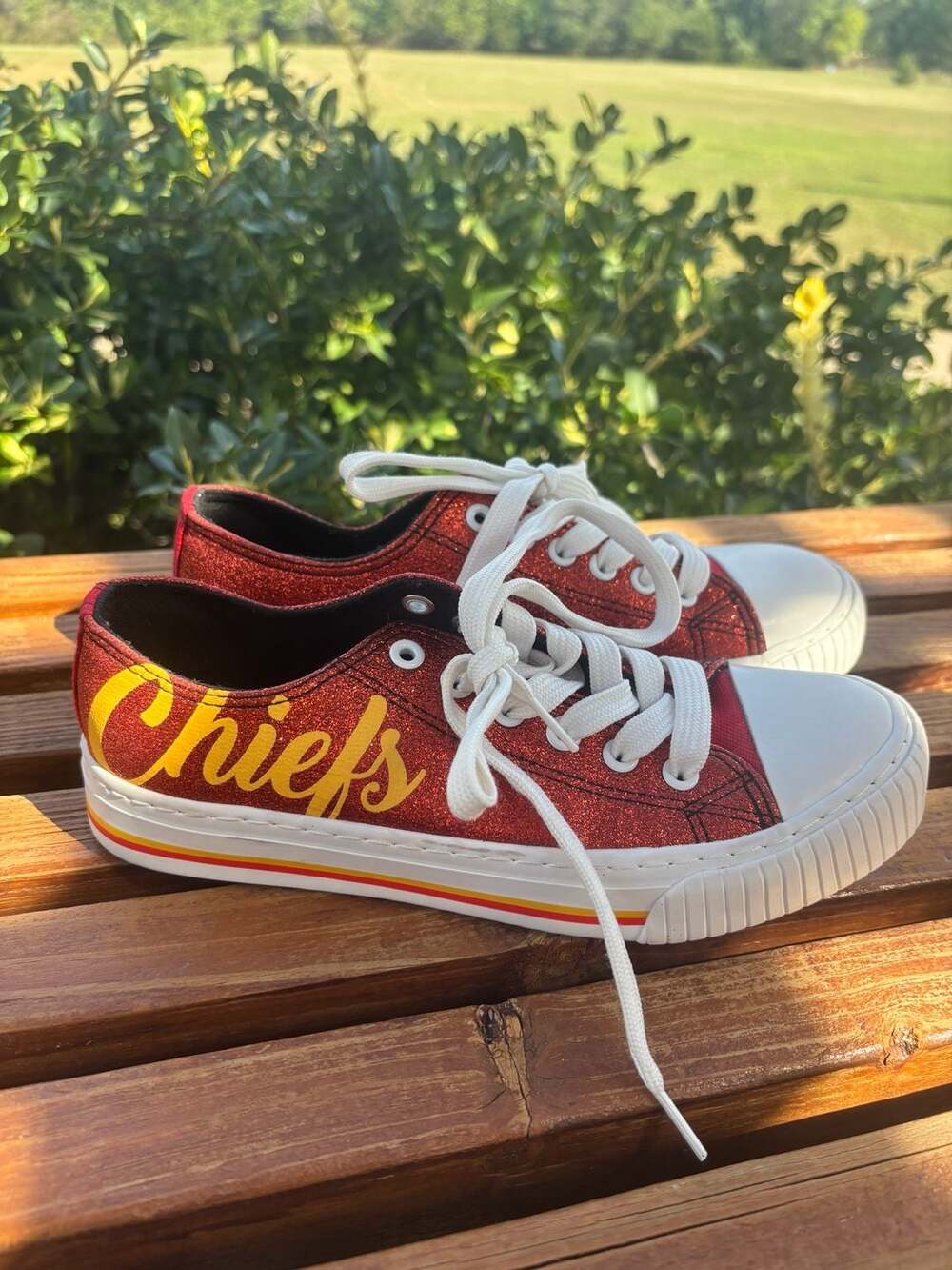 FOCO Kansas City Chiefs Low Top Canvas Shoes Size 7 Red Glitter